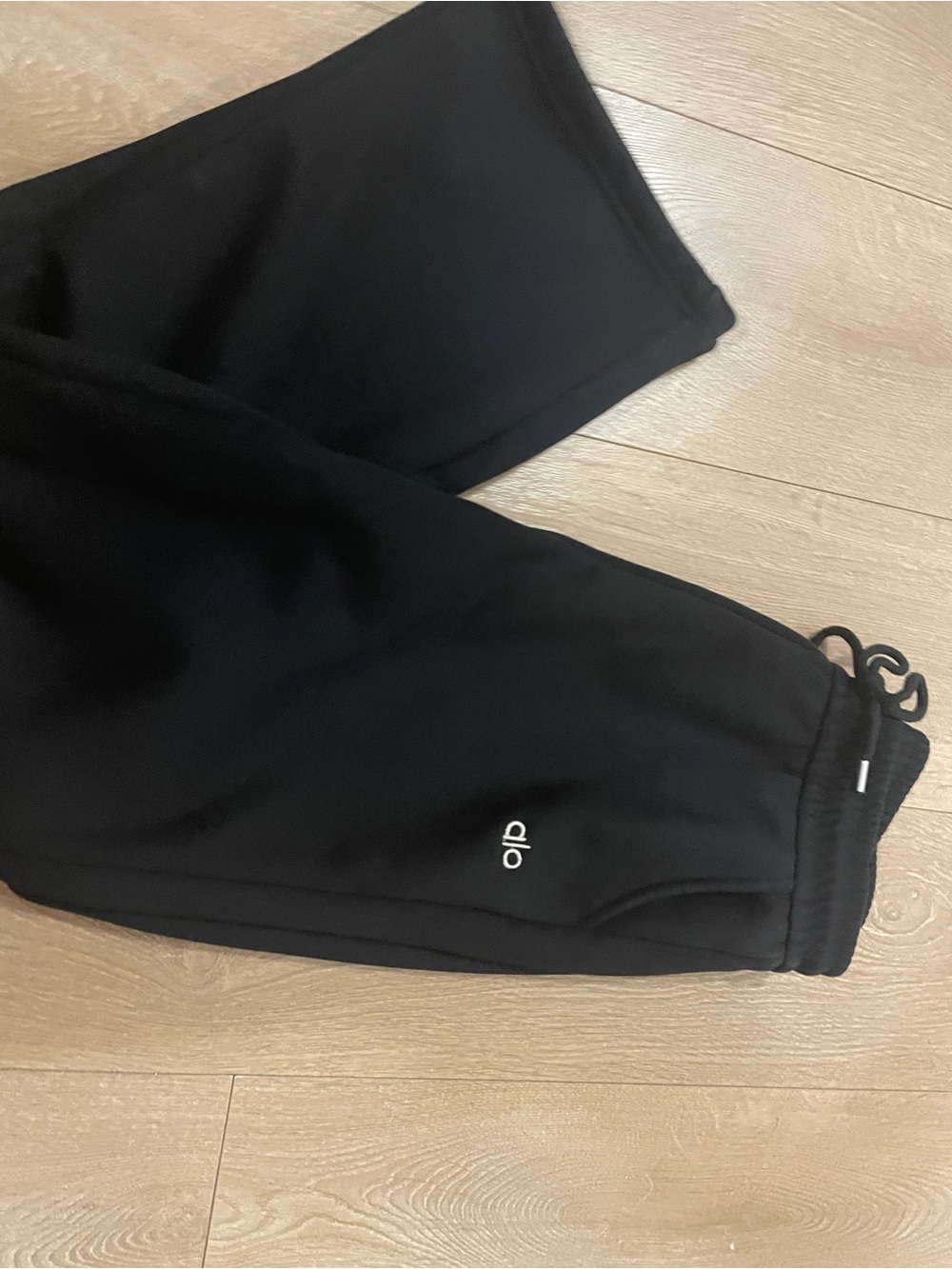 ALO Yoga Black Jogger Sweatpants